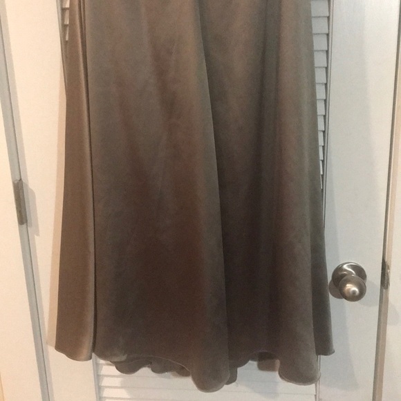 Coniefox Strapless Embellished Evening Gown - Picture 6 of 7